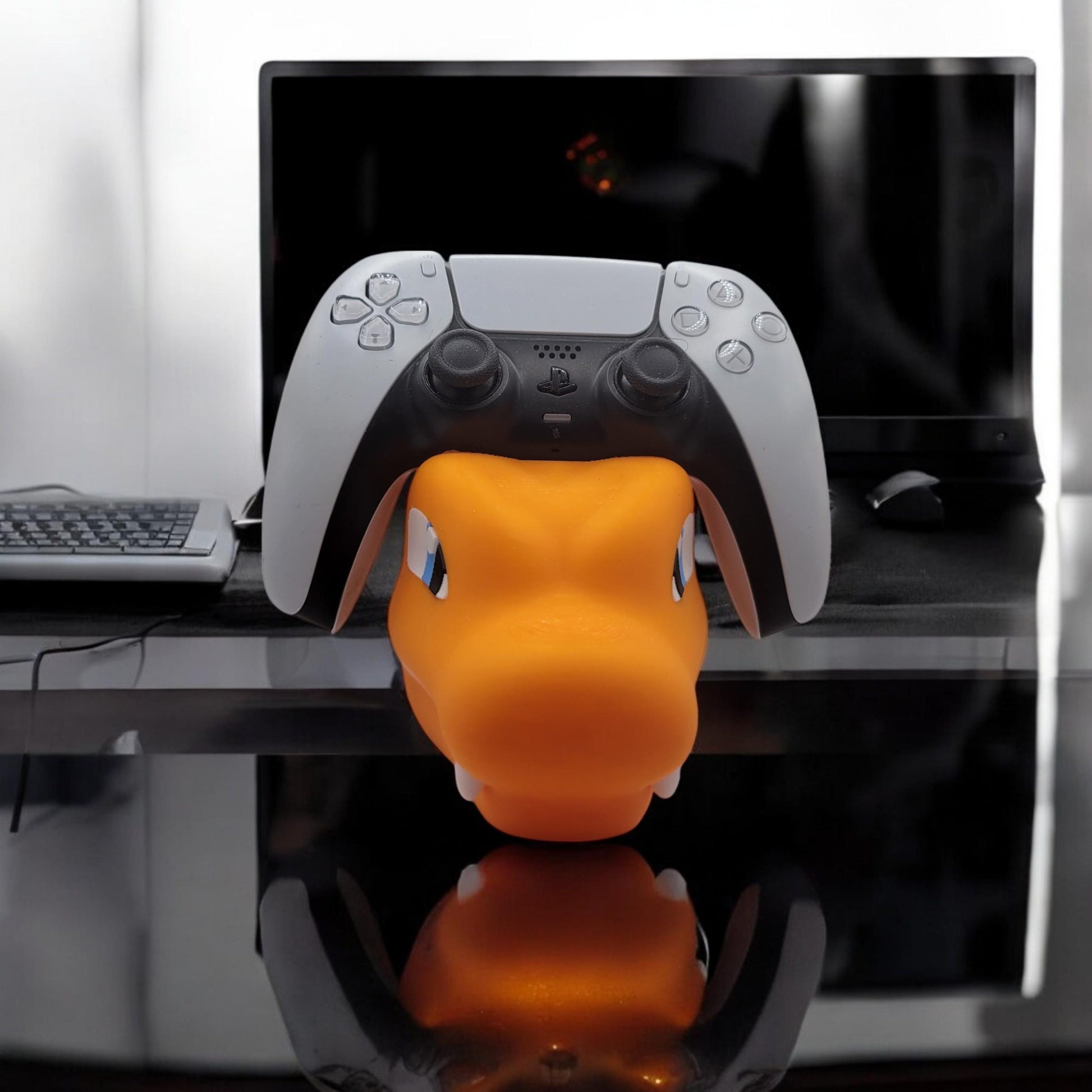 Charizard Controller Holder 3D Printed Model - Pokemon Game Collectible Figurine fan art desk pet image 2